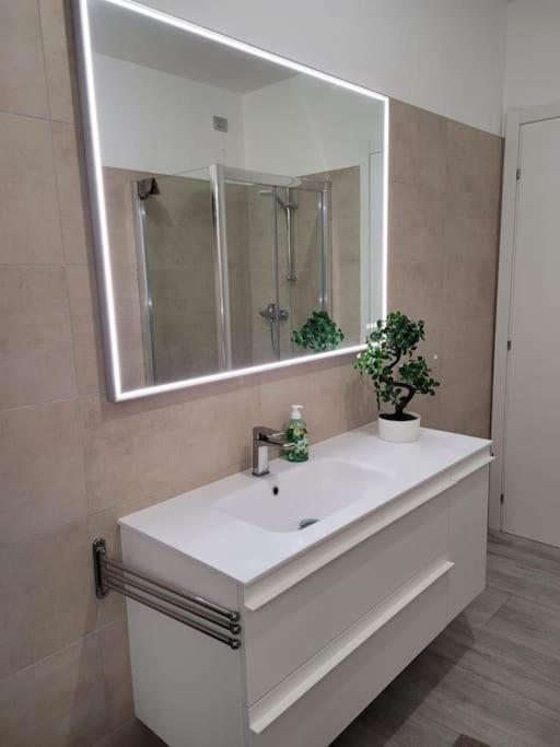 Lago-Apartment Midy, Sfeervol, Zwembad, Airco Domaso Extérieur photo