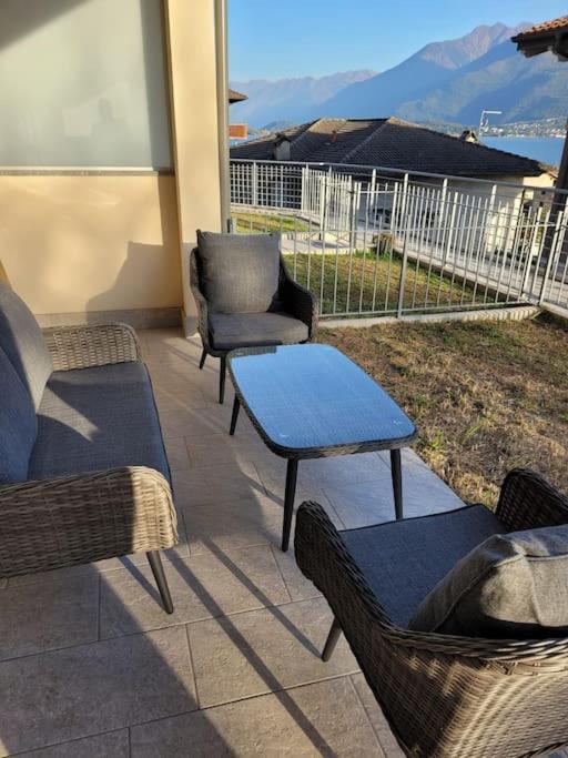 Lago-Apartment Midy, Sfeervol, Zwembad, Airco Domaso Extérieur photo
