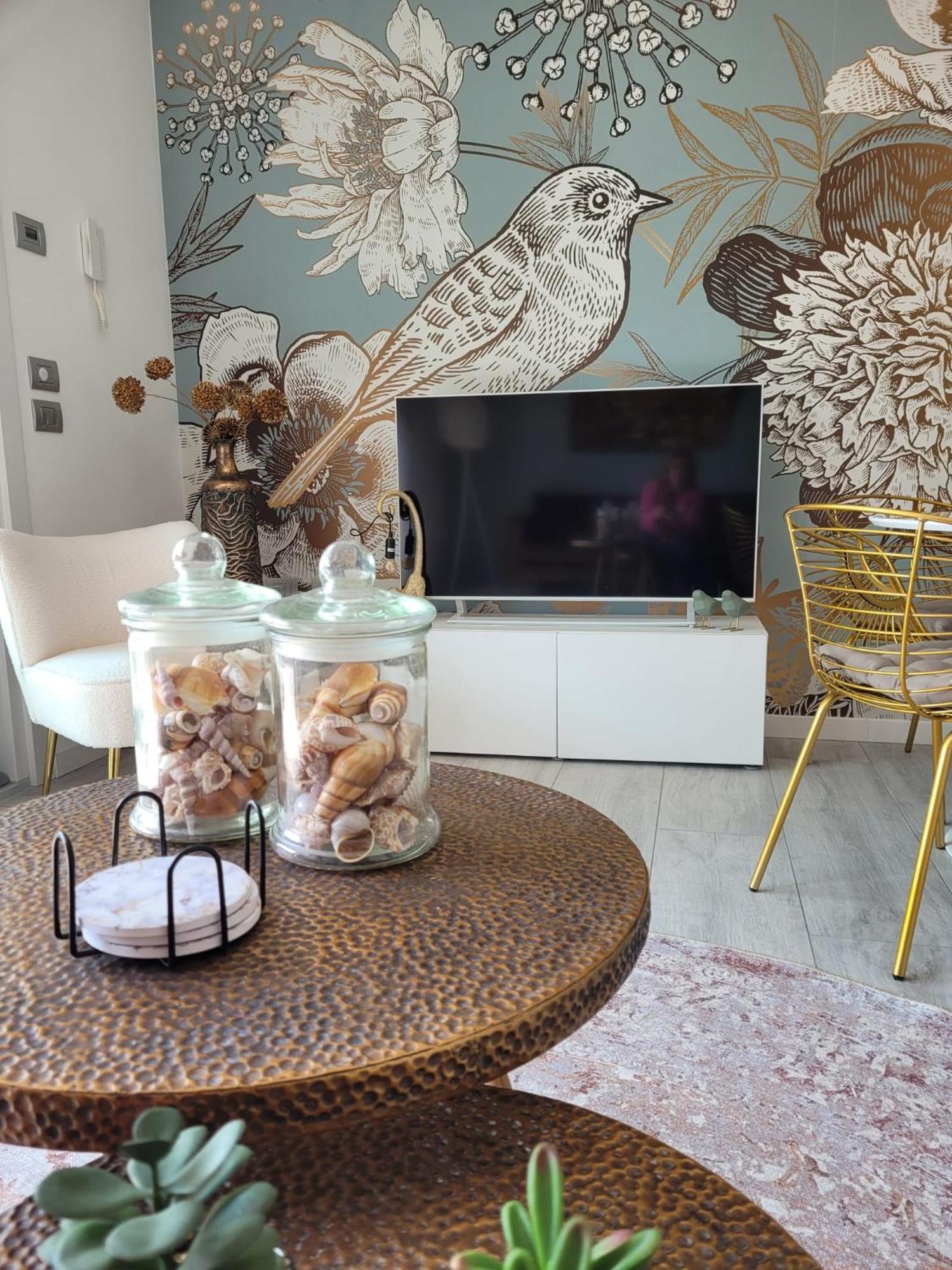 Lago-Apartment Midy, Sfeervol, Zwembad, Airco Domaso Extérieur photo